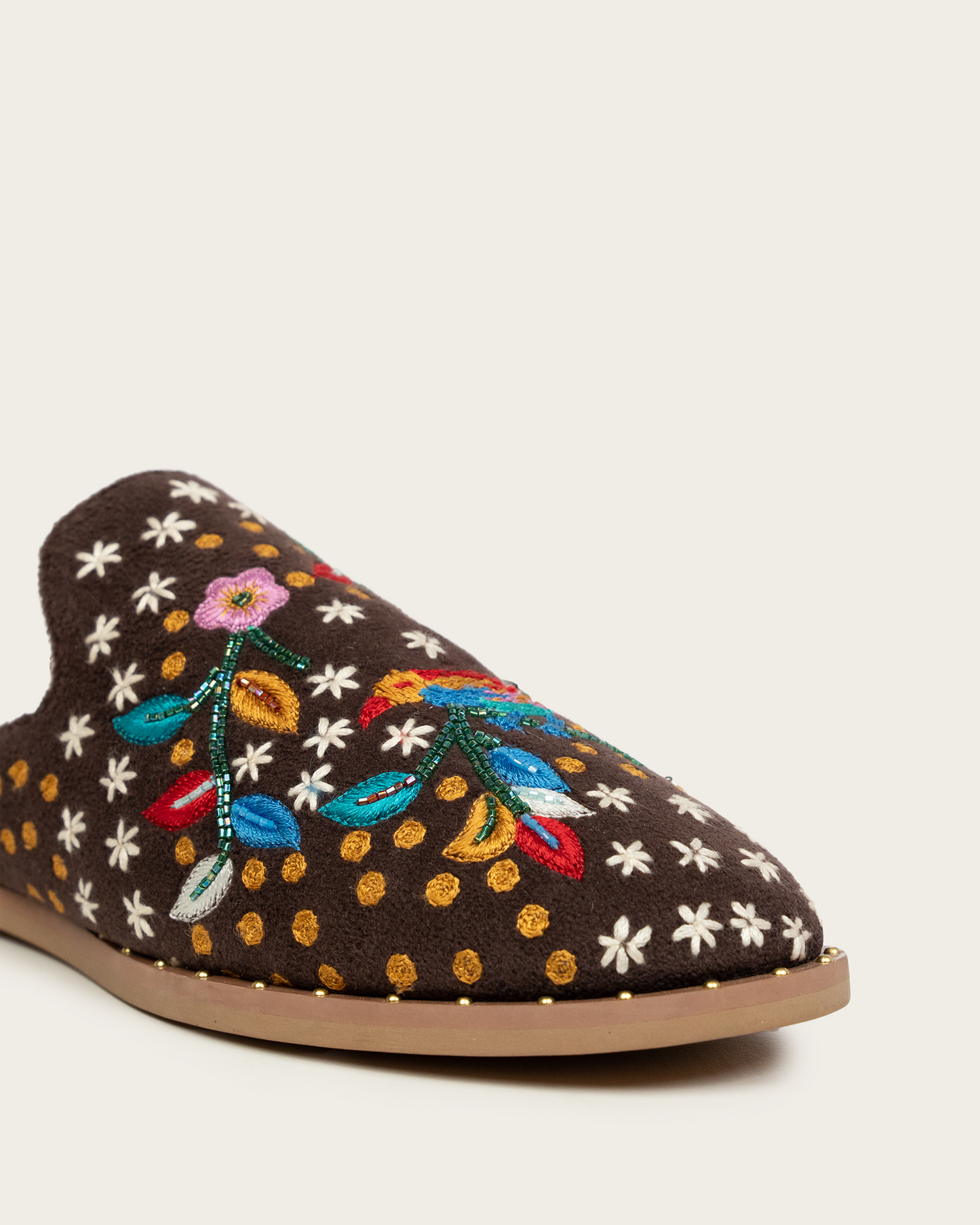 EMBROIDERED MULES